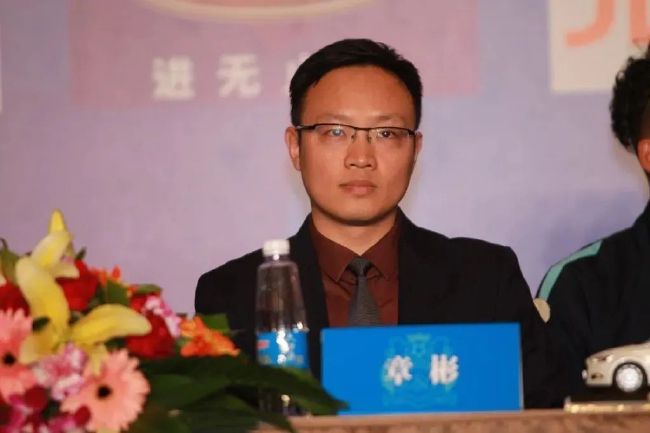 丝袜美腿成人在线